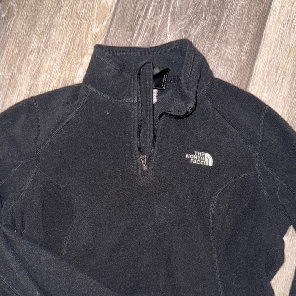The North Face Black Fleece quarter-zip women’s medium - Picture 3 of 5